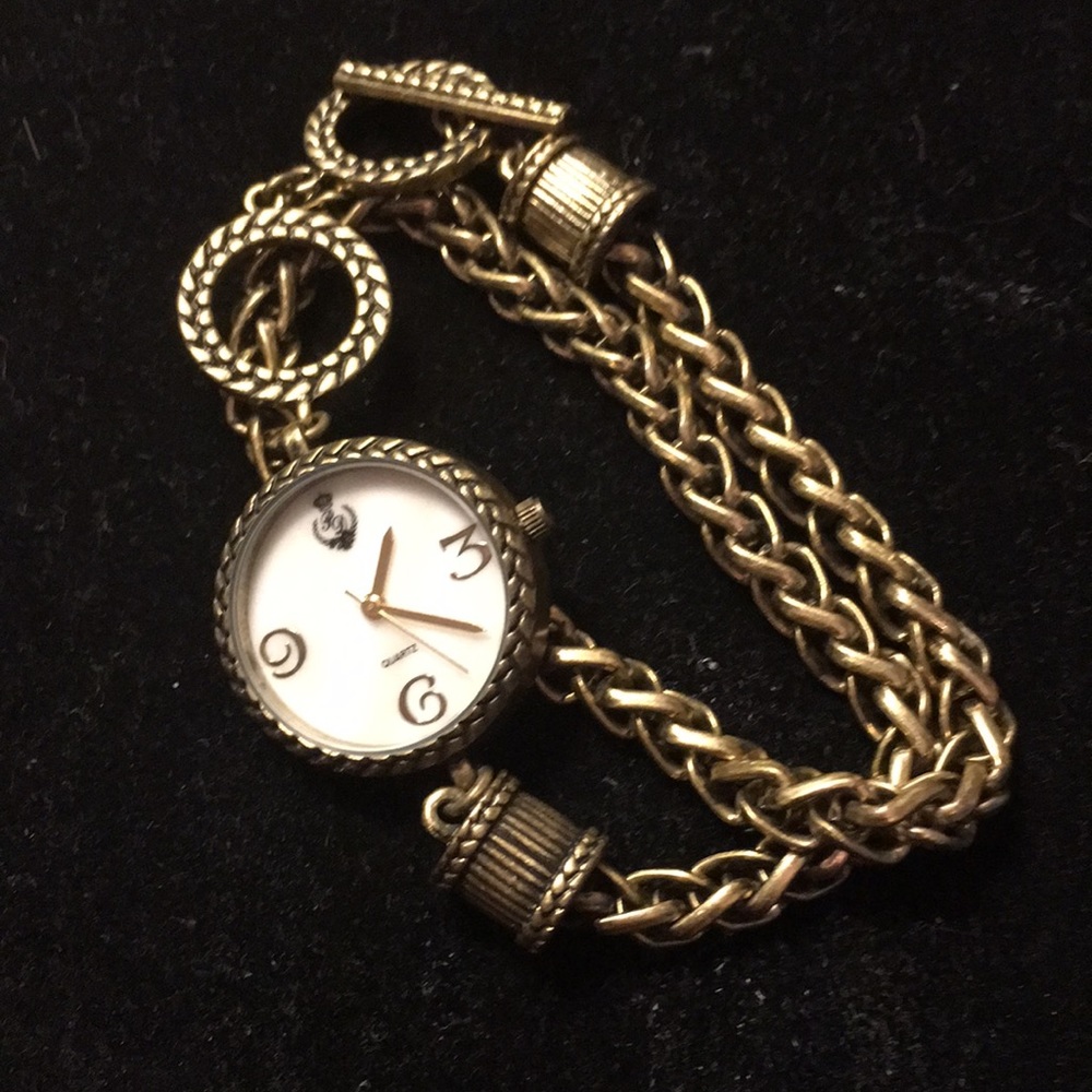Wrap around wrist bracelet watch gold
